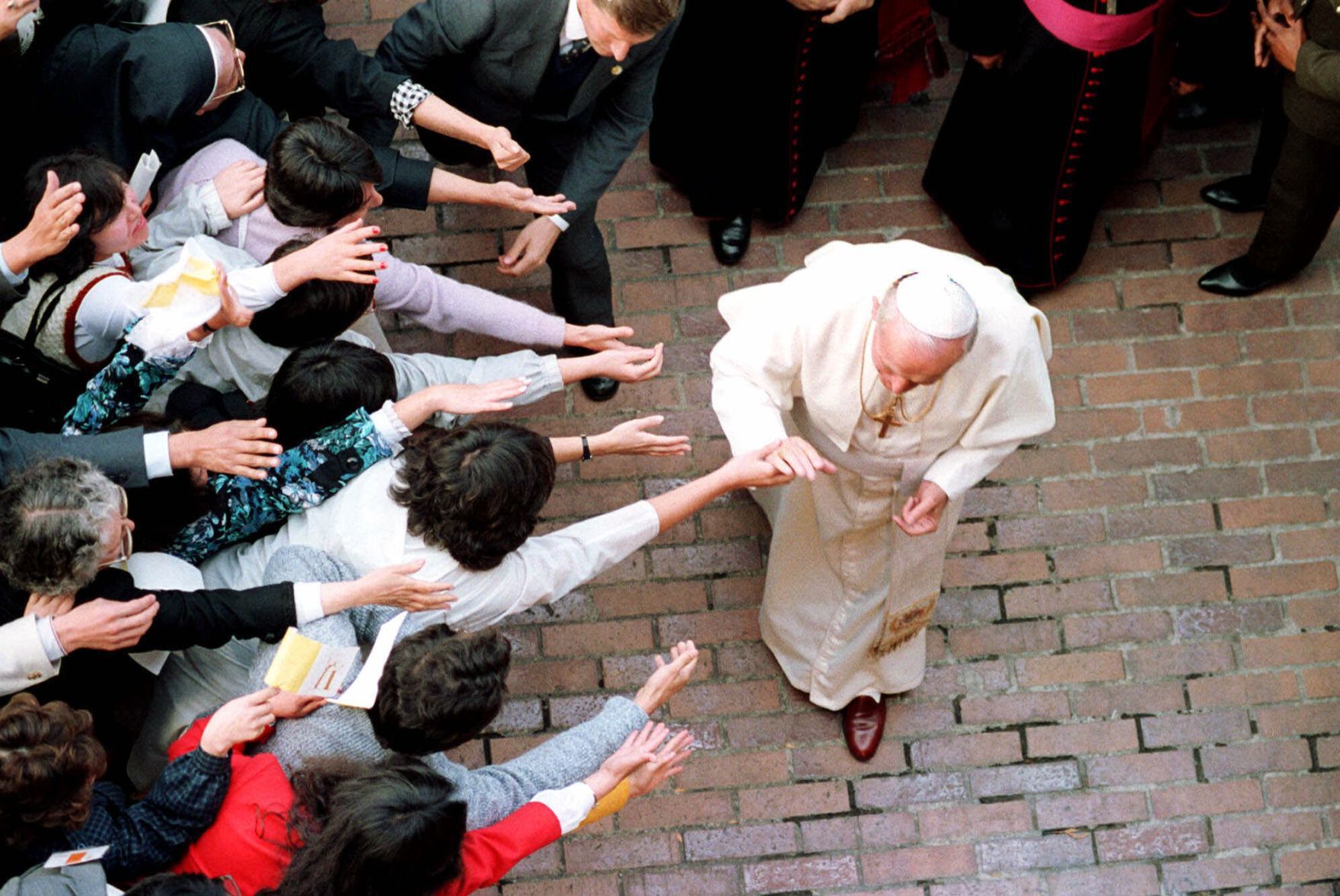 1986: Pope John Paul II